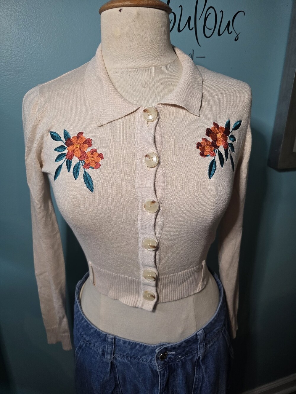 ModCloth X Collectif Cream Button-Up Cropped Cardigan with Floral Embroidery